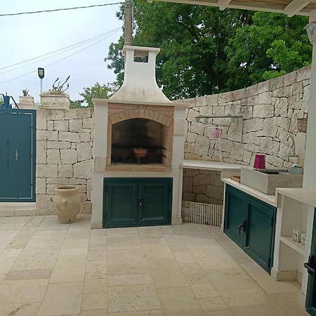 Trullo Le Tre Sorelle Cisternino Bagian luar foto