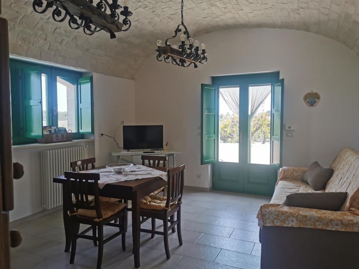 Trullo Le Tre Sorelle Cisternino Bagian luar foto
