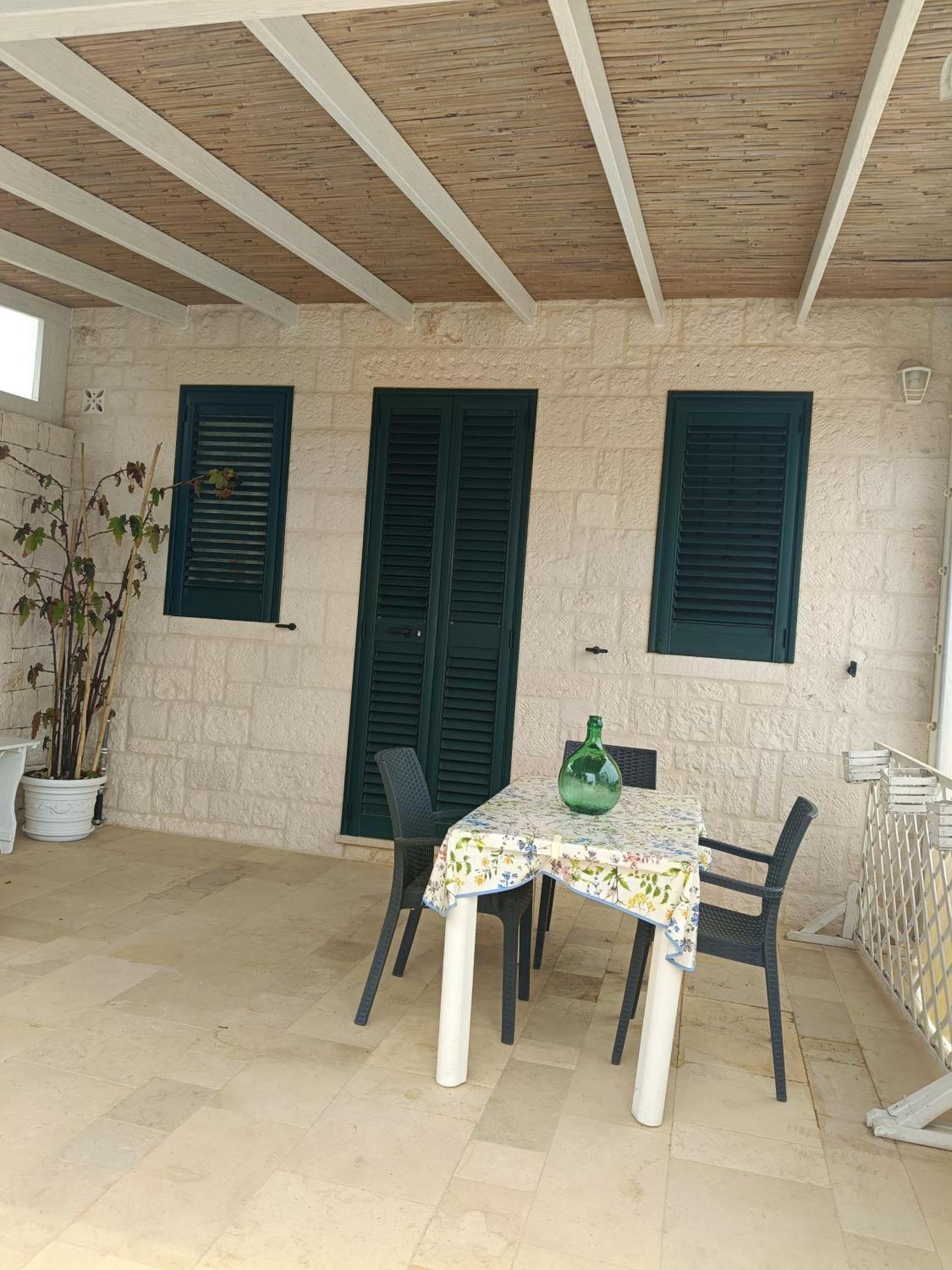 Trullo Le Tre Sorelle Cisternino Bagian luar foto
