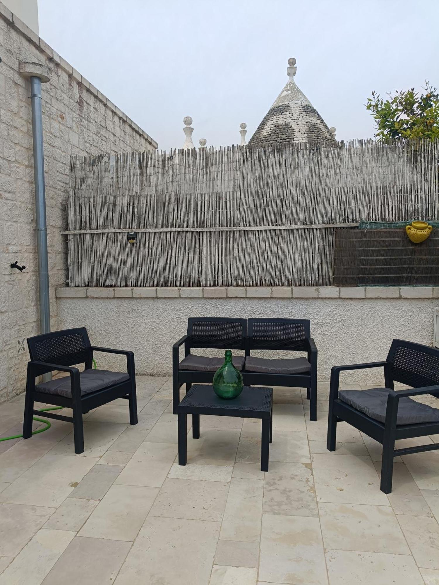 Trullo Le Tre Sorelle Cisternino Bagian luar foto