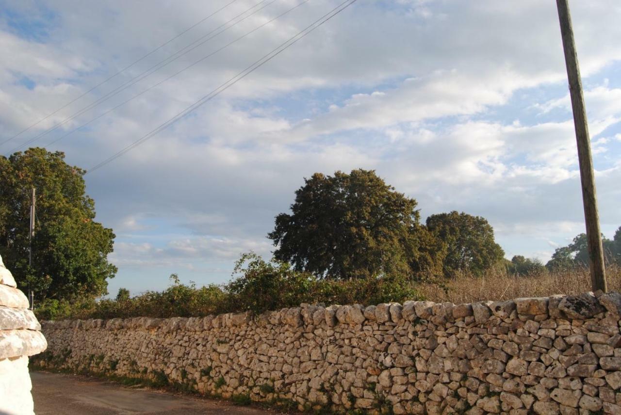 Trullo Le Tre Sorelle Cisternino Bagian luar foto